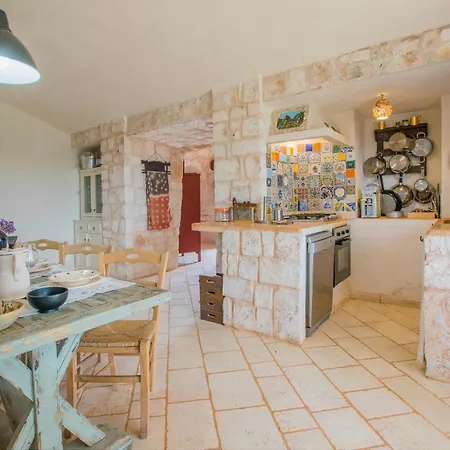 Awesome In -br- With Kitchen Holiday home *